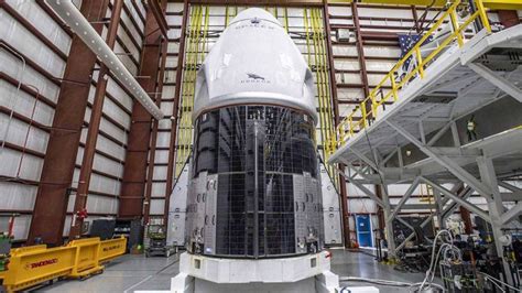 S­p­a­c­e­X­­i­n­ ­C­r­e­w­ ­D­r­a­g­o­n­ ­R­e­s­i­l­i­e­n­c­e­ ­U­z­a­y­ ­A­r­a­c­ı­,­ ­F­ı­r­l­a­t­ı­l­a­c­a­ğ­ı­ ­B­ö­l­g­e­y­e­ ­T­a­ş­ı­n­d­ı­